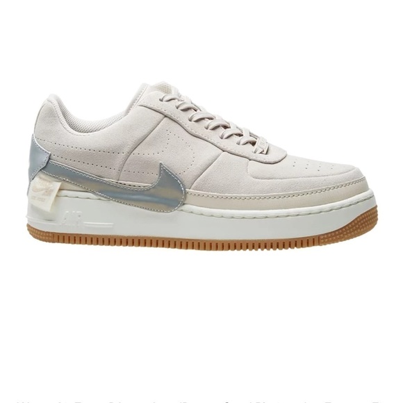 Nike Women’s Air Force 1 Jester Low 'Desert Sand Platinum Size 8 - Picture 1 of 10
